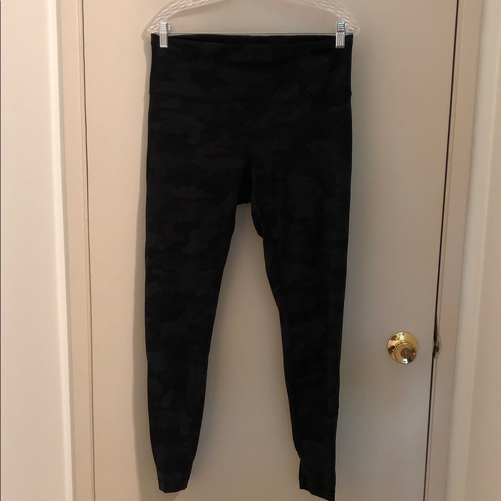 Lululemon Black Camouflage leggings